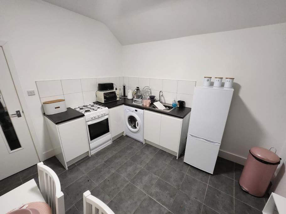 Nice Cosy Flat. Walking Distance To City Nottingham Exterior photo