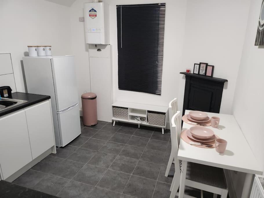 Nice Cosy Flat. Walking Distance To City Nottingham Exterior photo